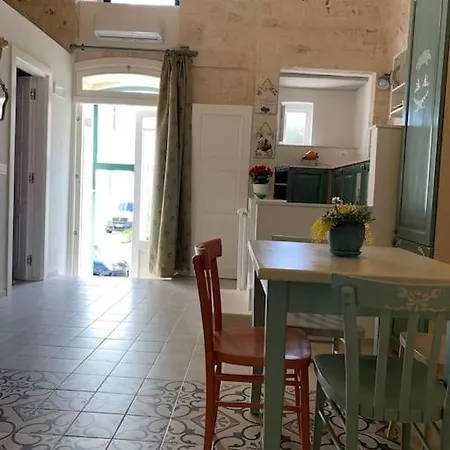 Terry House Apartment