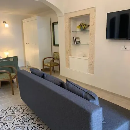 Апартаменты Terry House